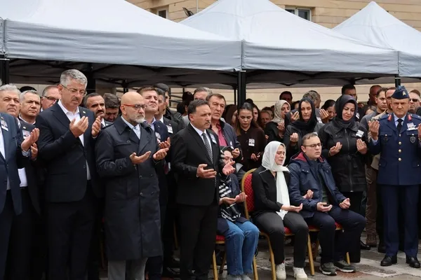 kayseri-vali-yardimcisi-senol-esmer-son-yolculuguna-ugurlandi-1781437380578.jpg