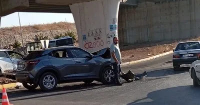 Şanlıurfa'da 2 otomobil çarpıştı #sanliurfa