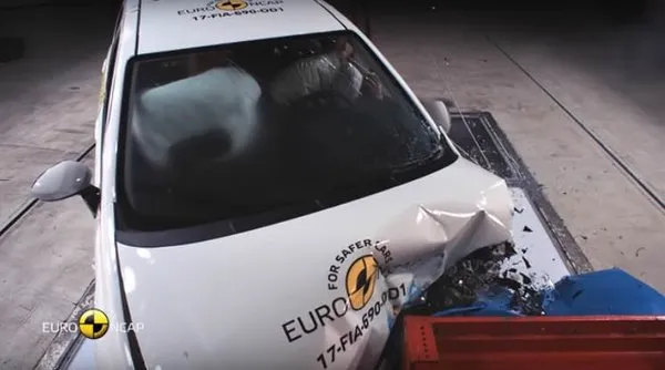 Tarihin en güvensiz otomobili oldu