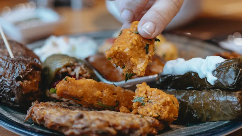 DAĞILMAYAN MERCİMEK KÖFTESİ YAPMANIN SIRRI! HER SEFERİNDE KIVAMINI TUTTARACAKSINIZ