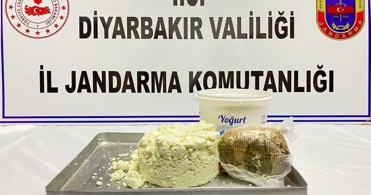 Jandarma ekipleri yakaladı: Yoğurt kovasındaki peynirin içine gizlemiş!