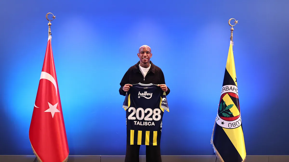Fenerbahçe Talisca'nın sözleşmesini uzattı Fenerbahçe Talisca'nın sözleşmesini uzattı
