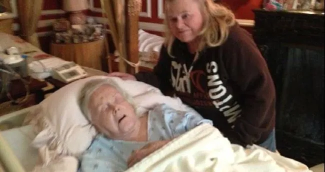 Bir asrı devirmesine birkaç hafta kalmıştı