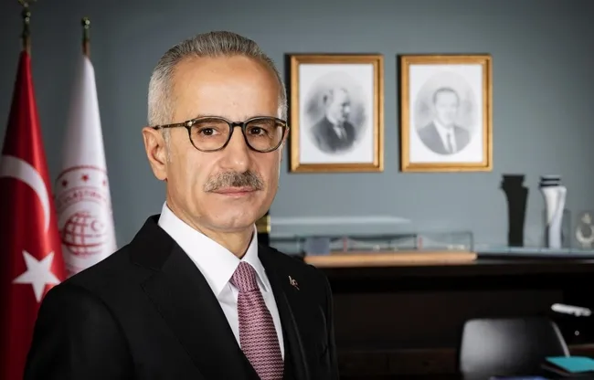 bakan-uraloglu-tbmmye-sunduklari-yeni-kanun-taslagini-acikladi-1716282651296.jpg