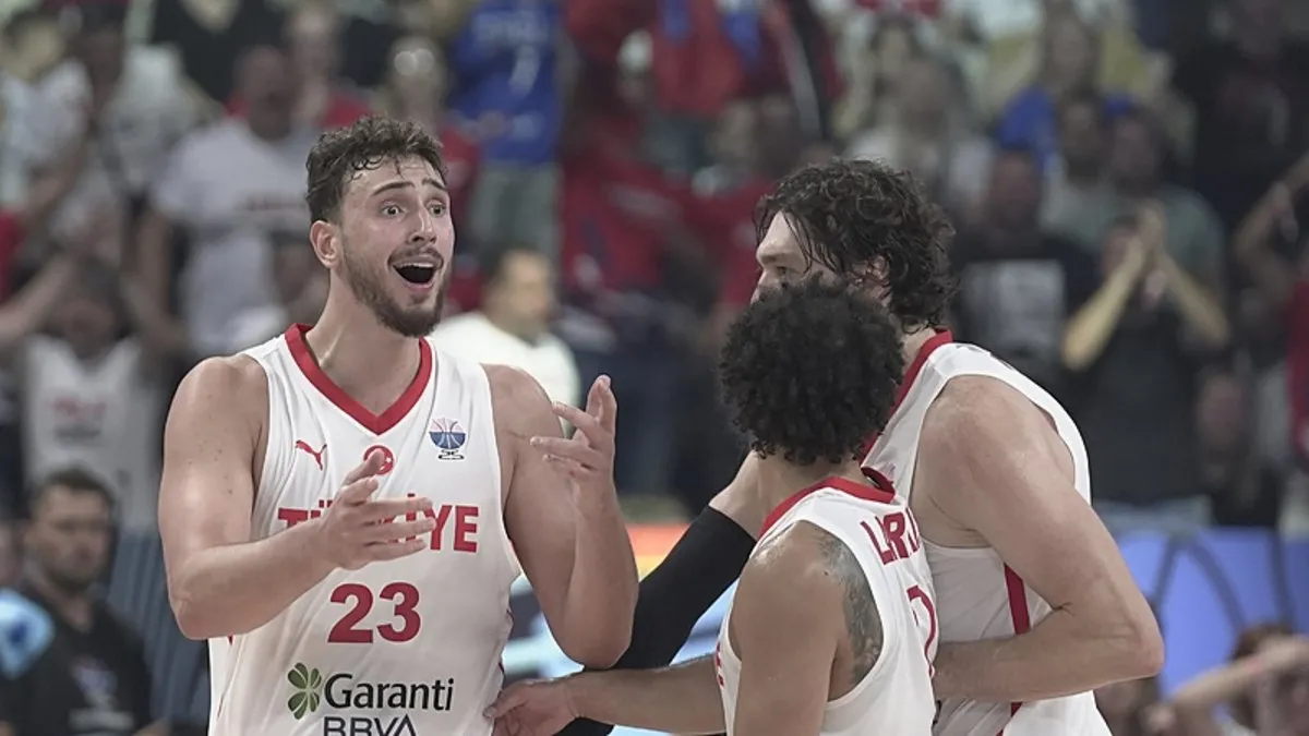 A Milli Basketbol Takımı, Avrupa Şampiyonası’nda çeyrek final için sahaya çıkacak A Milli Basketbol Takımı, Avrupa Şampiyonası’nda çeyrek final için sahaya çıkacak