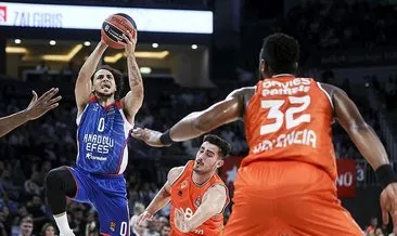 Anadolu Efes, Valencia Basket’i mağlup etti