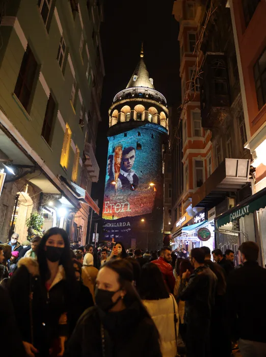 Eren Bülbül’ün doğum gününe özel görseller Galata Kulesi’ne yansıtıldı!