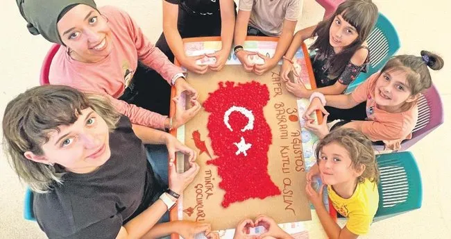 Depremzede çocuklar Minika Oyun Çadırı’nda Depremzede çocuklar Minika Oyun Çadırı’nda