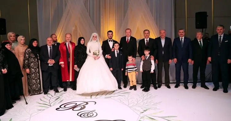 Cumhurbaşkanı Erdoğan nikah şahidi oldu