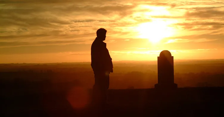 Rüyada Ölen Babayla Konuşmak Ne Demek? Rüyada Ölen Babayı Görmenin