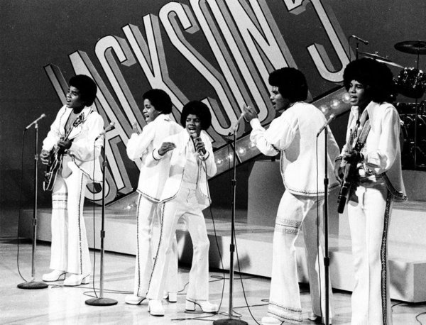 Michael Jackson'ın başarı ve skandallarla geçen 50 yılı