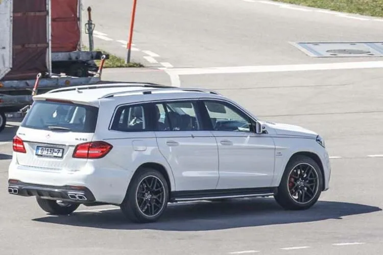 20 cariyesi ile birlikte lüks otele kapanmıştı! İşte Taylan Kralı'nın cariyeleri ile kaldığı lüks otel...