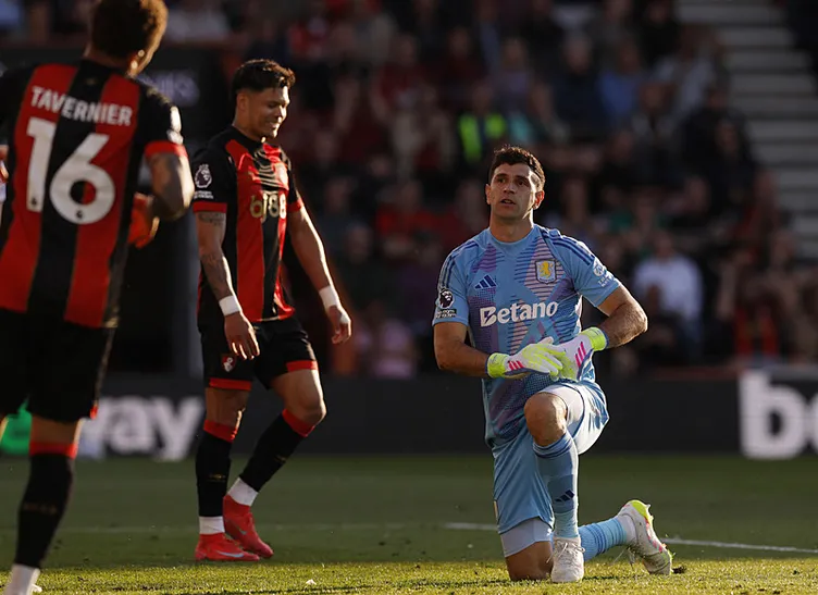 Galatasaray’dan kaleci operasyonu! Muslera’nın veda paylaşımına yorum yaptı…