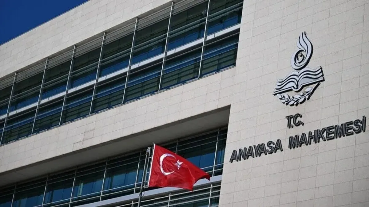 Milyonları ilgilendiriyordu! Noterlerde yeni dönem: AYM’den hafta sonu çalışma düzenine ilişkin iptal kararı Milyonları ilgilendiriyordu! Noterlerde yeni dönem: AYM’den hafta sonu çalışma düzenine ilişkin iptal kararı