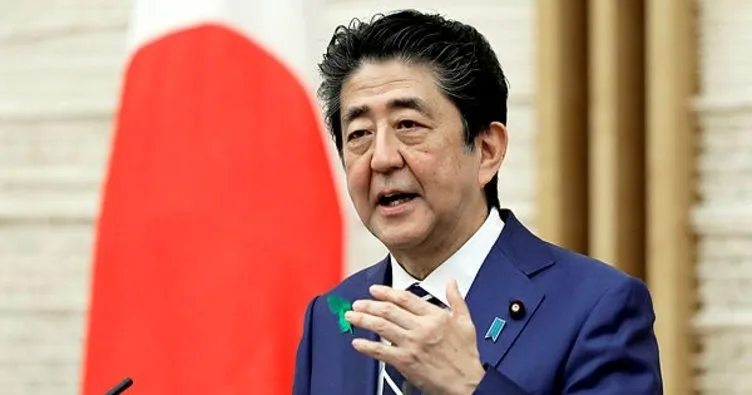 Japonya Başbakanı Abe’den tartışmalı tapınağa bağış! 14 savaş suçlusu...