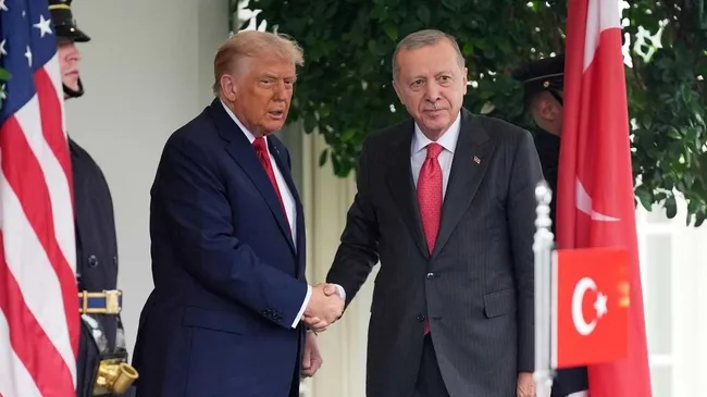 son-dakika-i-baskan-erdogan-abd-baskani-trump-ile-gorustu-yapici-girisimlere-destegimiz-surecek-1779304281462.jpg SON DAKİKA I Başkan Erdoğan, ABD Başkanı Trump ile görüştü: