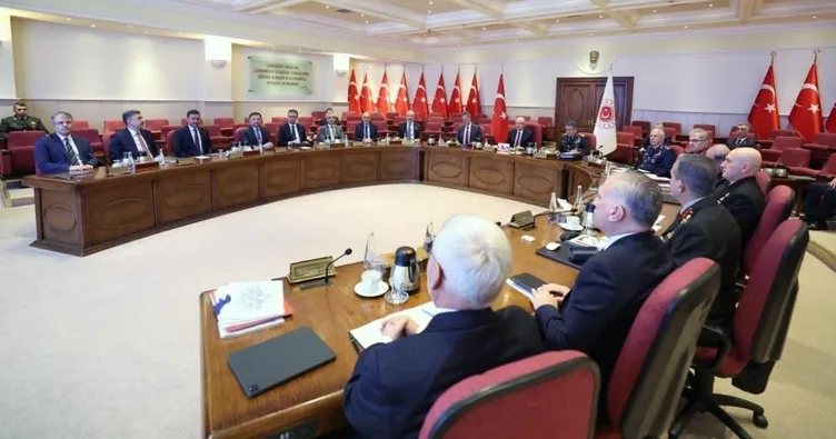 Bakan Güler başkanlığında Savunma Sanayii Değerlendirme Toplantısı düzenlendi