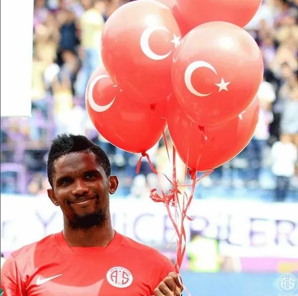 Eto'o'dan Türk bayraklı paylaşım