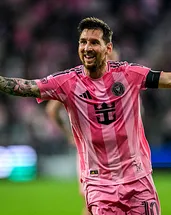 Lionel Messi İspanya’da kulüp satın aldı