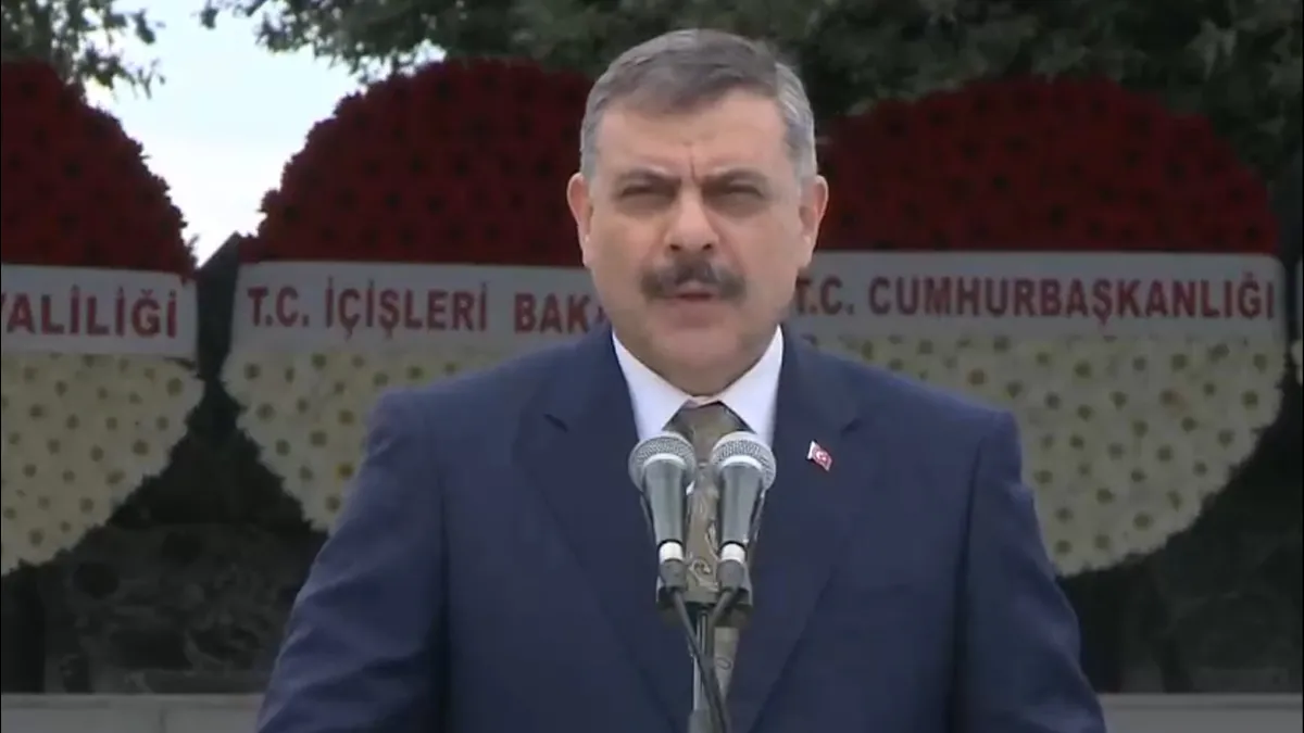 Bakan Çiftçi açıkladı: Eski Bakan Namık Gedik'in kabri taşınacak