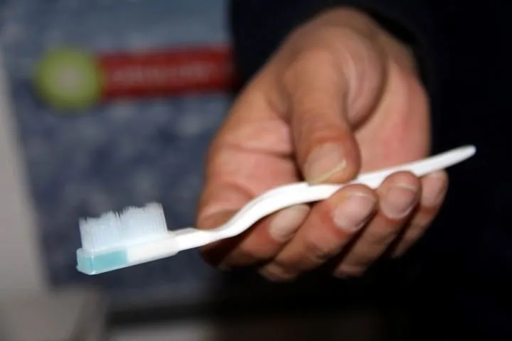 Türk buluşu: Tek kullanımlık diş macunlu fırça - Fotohaber - Yaşam