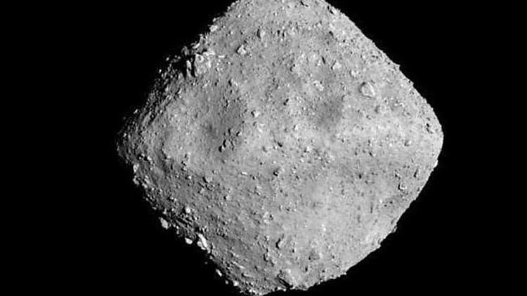 Asteroid işte böyle görünüyor! Yüzeyinden fotoğraflar geldi...