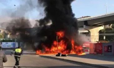 Kadıköy’de yangın! Lüks cip alev alev yandı