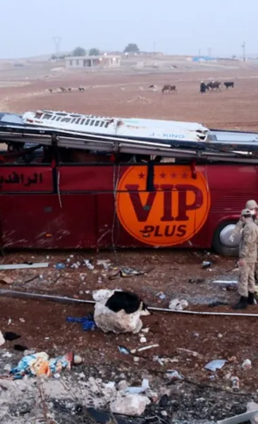 Irak’ta yolcu otobüsü can pazarına döndü