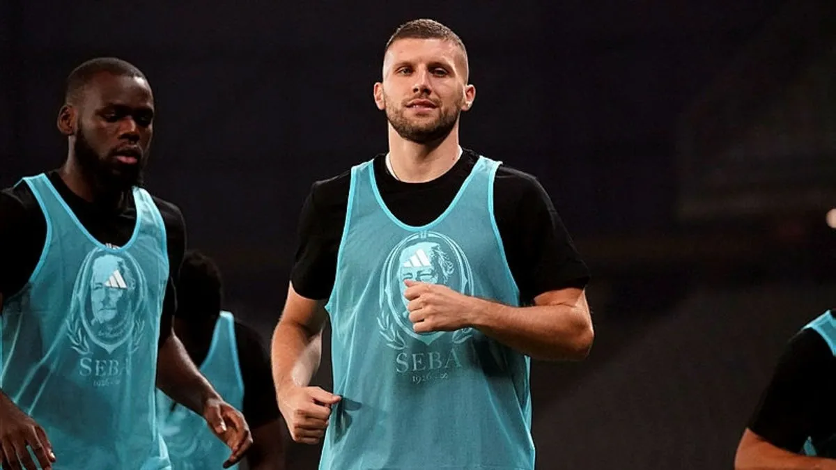 Beşiktaş'tan ayrılan Ante Rebic'e talip çıktı
