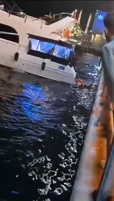 SON DAKİKA... Galata Köprüsü’de korku dolu anlar! Korkuluğa yaslanınca…