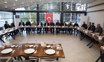 Tayini çıkan il müdürüne veda yemeği