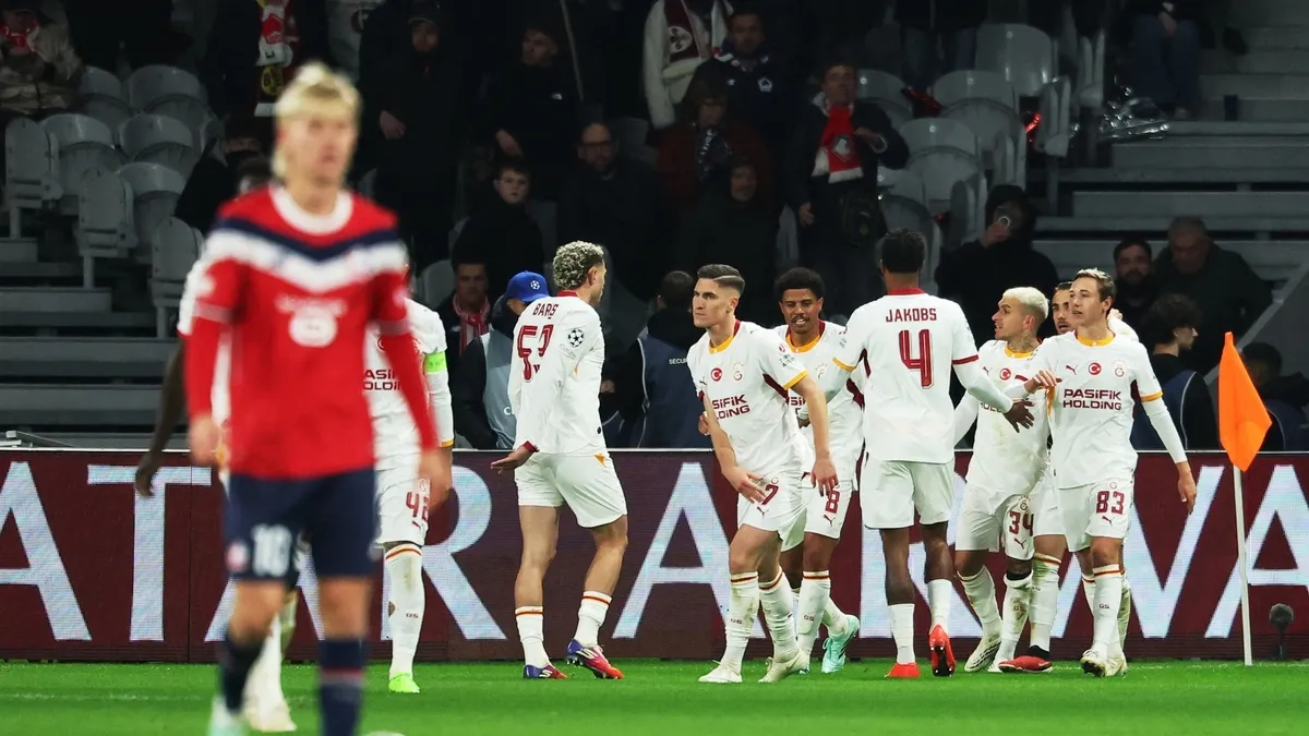 Son dakika: Galatasaray deplasmanda geri döndü! Şampiyonlar Ligi’nde Lille’i ezdi geçti