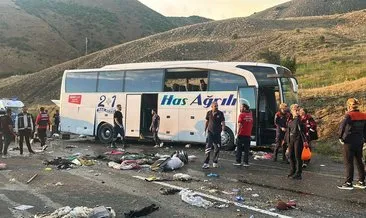 Sivas’ta yolcu otobüsü devrildi: 4 ölü, 33 yaralı #agri