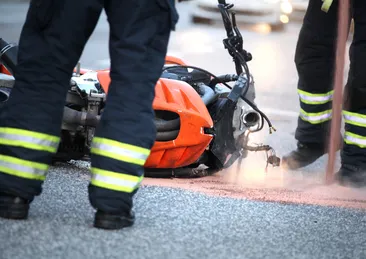 Motosiklet tutkusu gençleri hayattan koparıyor! Ortopedi servisleri gençlerle doldu taştı...