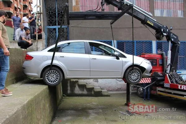 Şaşkın sürücü 3 metrelik duvardan bahçeye düştü