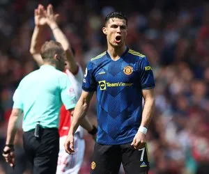 Son dakika: Ronaldo'dan duygulandıran hareket! Arsenal - Manchester United maçında tarihe geçti