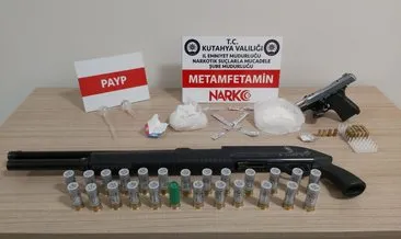 Kütahya’da uyuşturucu operasyonu: 2 tutuklama #kutahya Kütahya’da uyuşturucu operasyonu: 2 tutuklama #kutahya