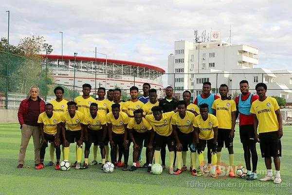 Afrikalı futbolcuların transfer umudu Antalya’da