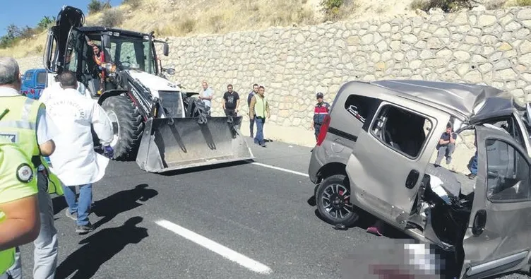 Bir aile kazada yok oldu