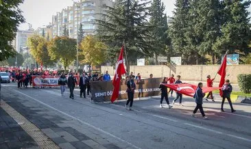 Gaziantep’te şehit öğretmen Ayşenur Alkan anısına yürüyüş düzenlendi