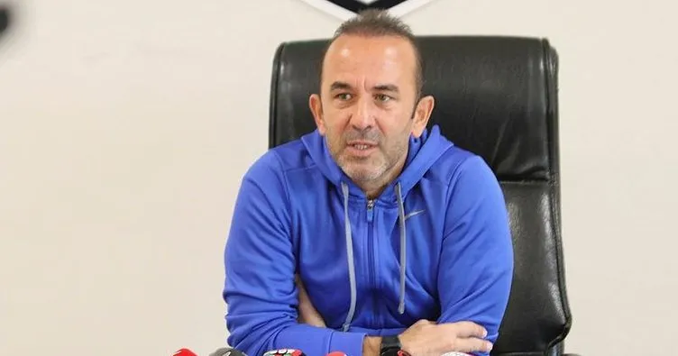 Mehmet Özdilek’ten transfer açıklaması