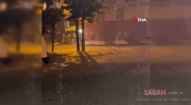 İSTANBUL SEL SON DAKİKA GELİŞMELERİ | 6 Eylül İstanbul Arnavutköy, Kayaşehir, İkitelli, Başakşehir sel son durum nedir? | VALİLİKTEN ÖNEMLİ AÇIKLAMALAR