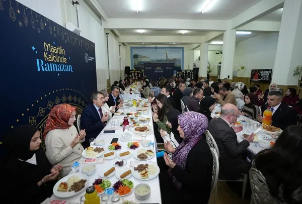 milli-egitim-bakani-yusuf-tekin-erzurumda-iftar-yemeginde-konustu-1771522300586.jpg