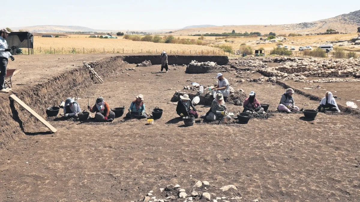 9500 yıllık kamusal yapı gün yüzüne çıkarıldı 9500 yıllık kamusal yapı gün yüzüne çıkarıldı
