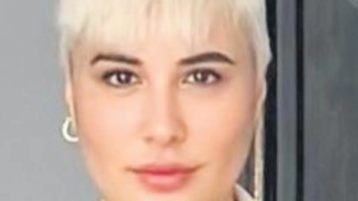 Alkollü sunucu 3 araca çarptı haber görseli