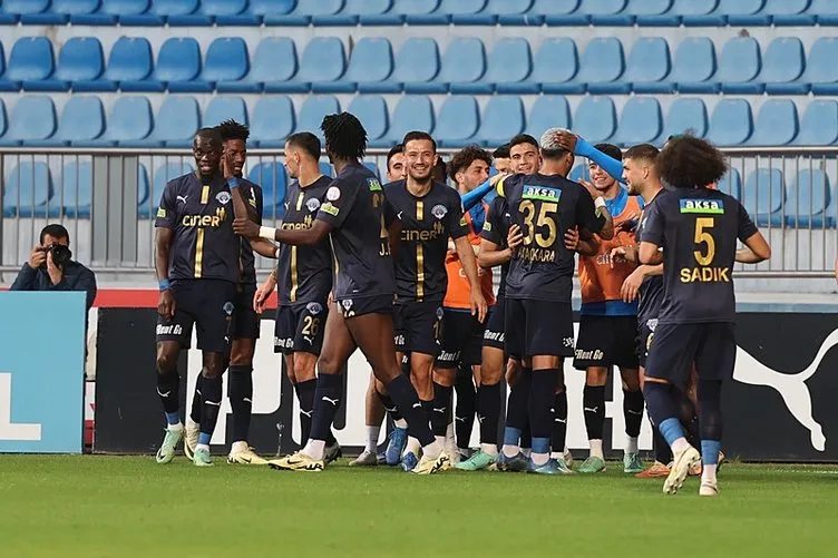 SON DAKİKA HABERİ: Kulüplerin harcama limitleri açıklandı! İşte takım takım o liste...