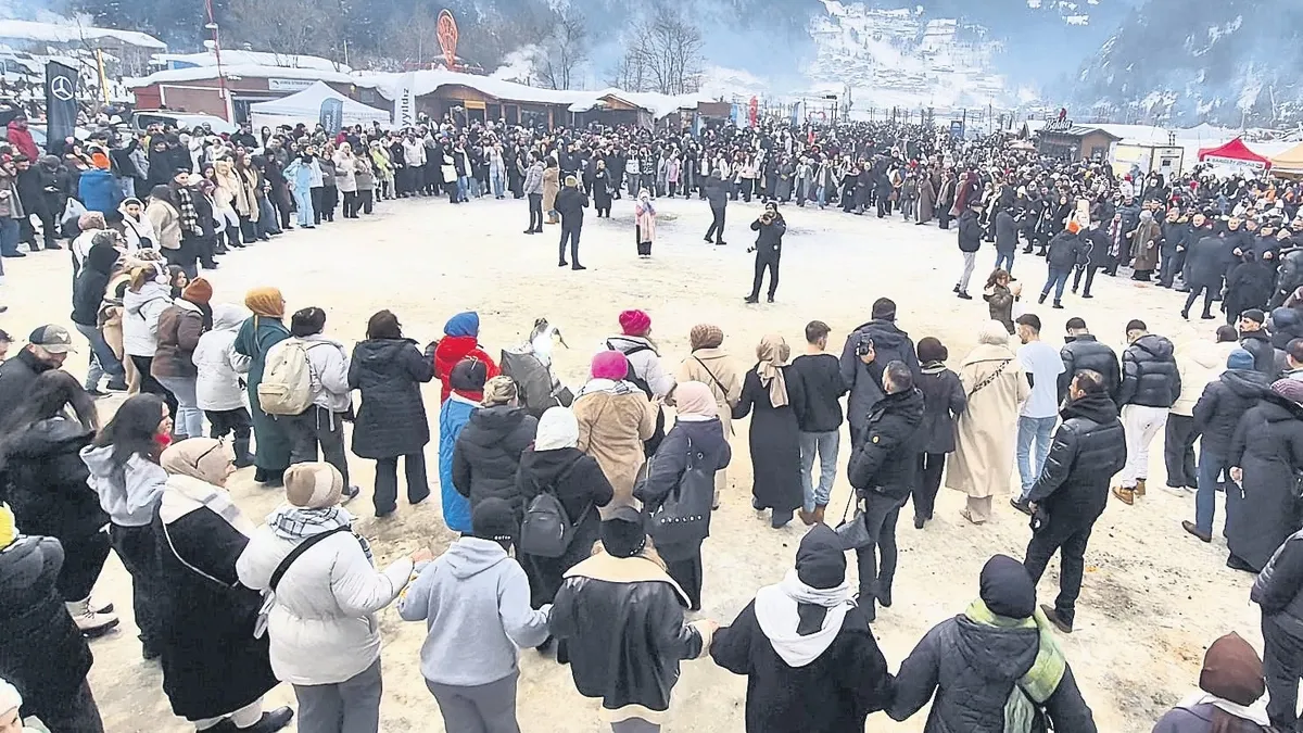 6 bin kişilik dev horon