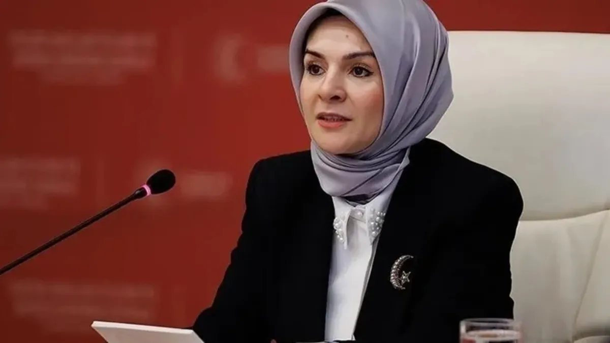 Bakan Göktaş'tan bayram mesajı! Büyüklerimizin kapısını çalalım, küçüklerimizin gönlüne dokunalım