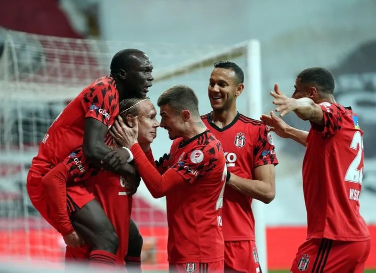 Son dakika: Fenerbahçe'den Beşiktaş derbisinde çok konuşulacak kadro! Erol Bulut...