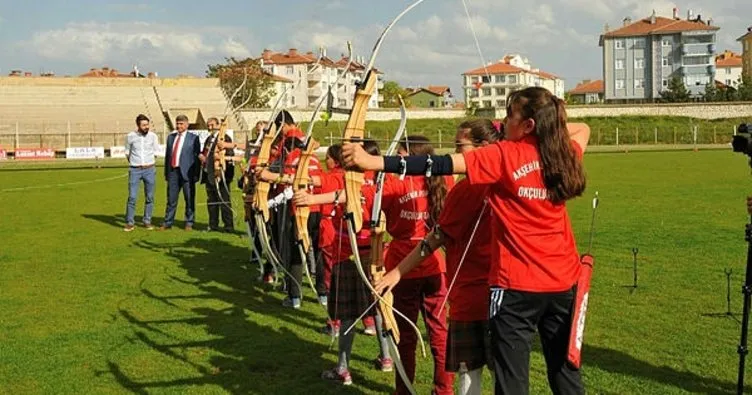Akşehir Spor Olimpik Okçuluk Takımı hazırlıklarını sürdürüyor